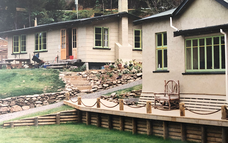 Lochmara Lodge History